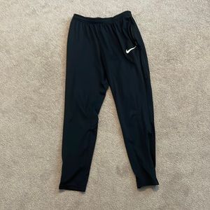 Black Nike soccer pants in great condition
